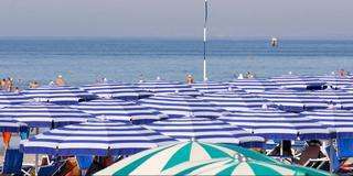 Versilia - La spiaggia e gli ombrelloni
